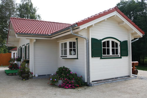 70mm Double glazed Log Cabin with 4 rooms 9mx10m