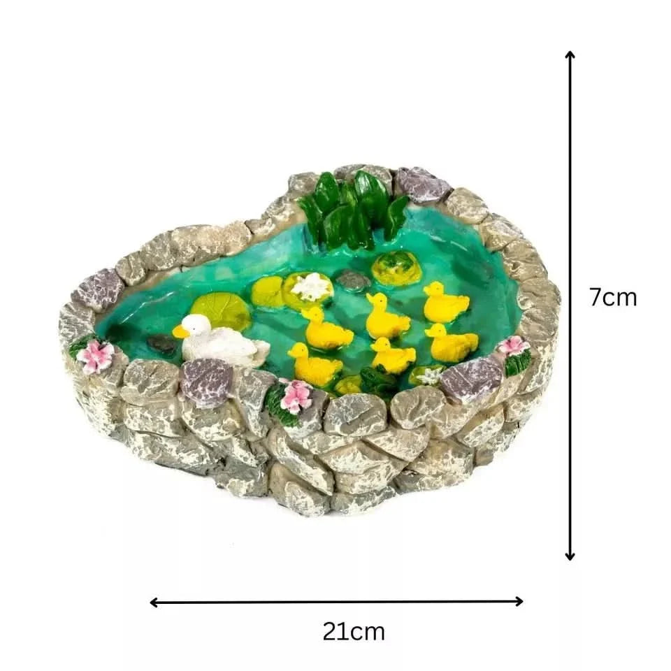 Solar-Powered Pond Family Duck & Ducklings Ornament