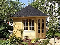 Octagonal Log Cabin