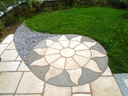 Aurora Circle Patio Kit 1.8m Antique/Barley*