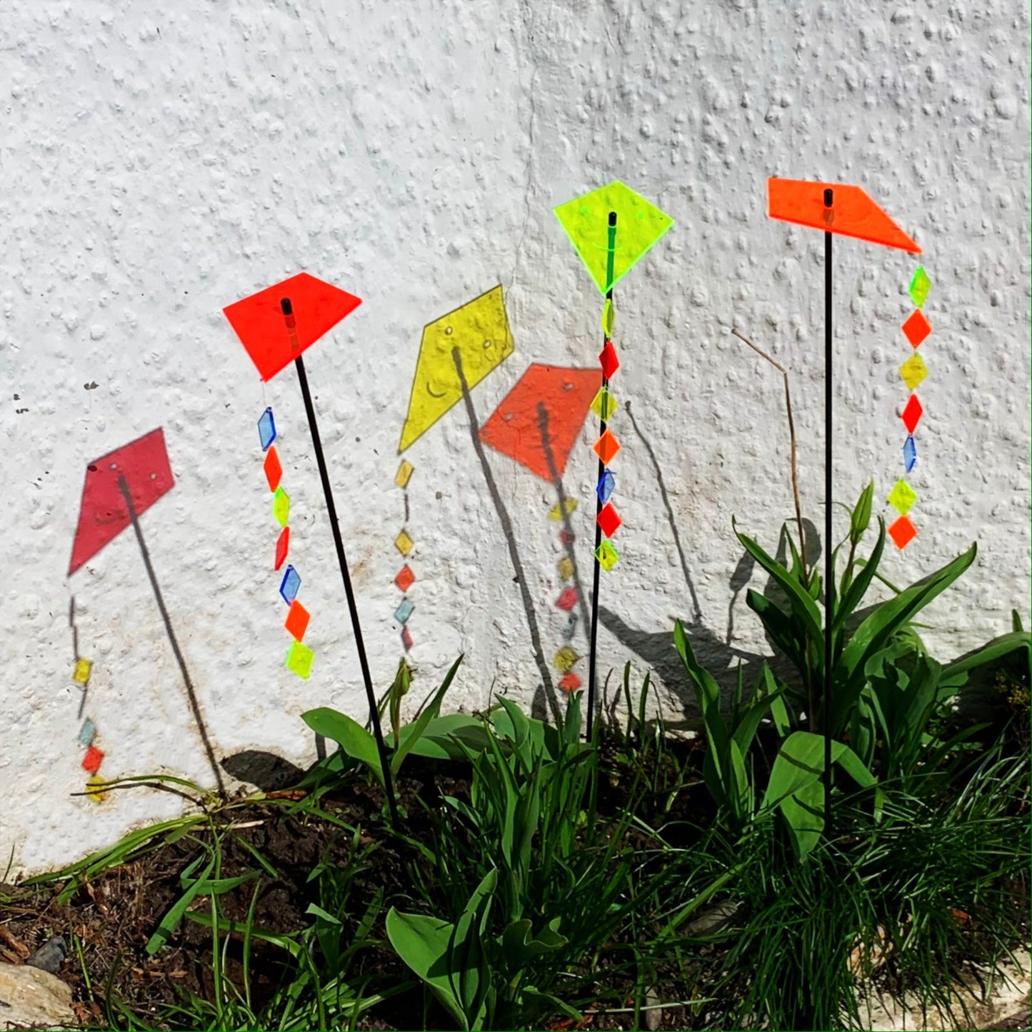 Large Garden Décor Ornaments Set of 3 'Kites with Tail'