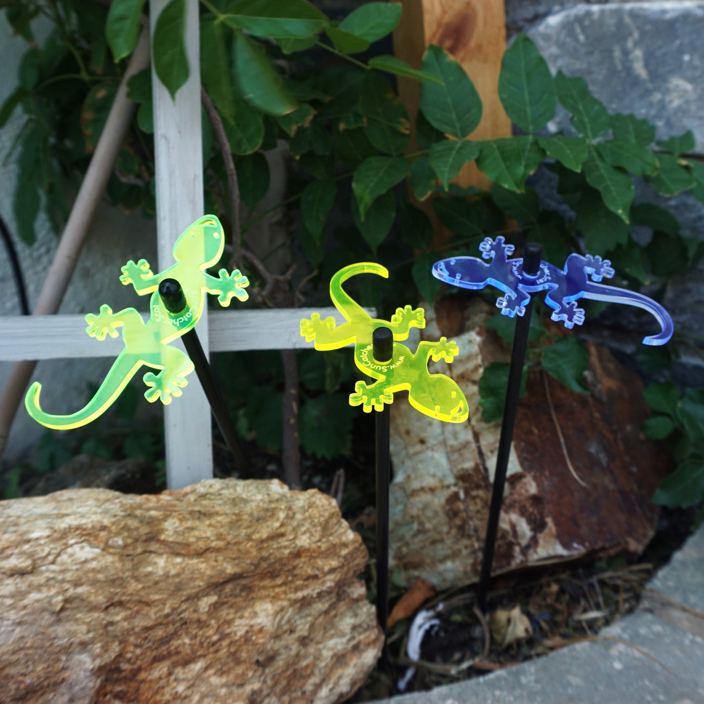 Medium Garden Décor Ornaments Set of 3 'Geckos'