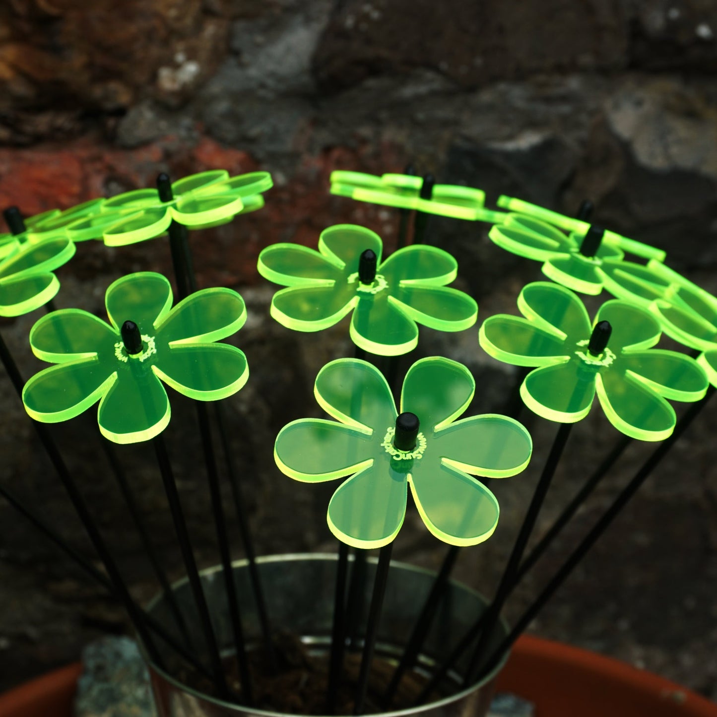 Small Garden Décor Ornaments Set of 5 Daisy