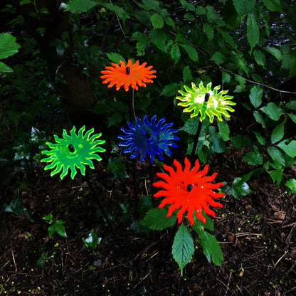 Garden Décor Ornaments Set of 5 'Smiling Suns'
