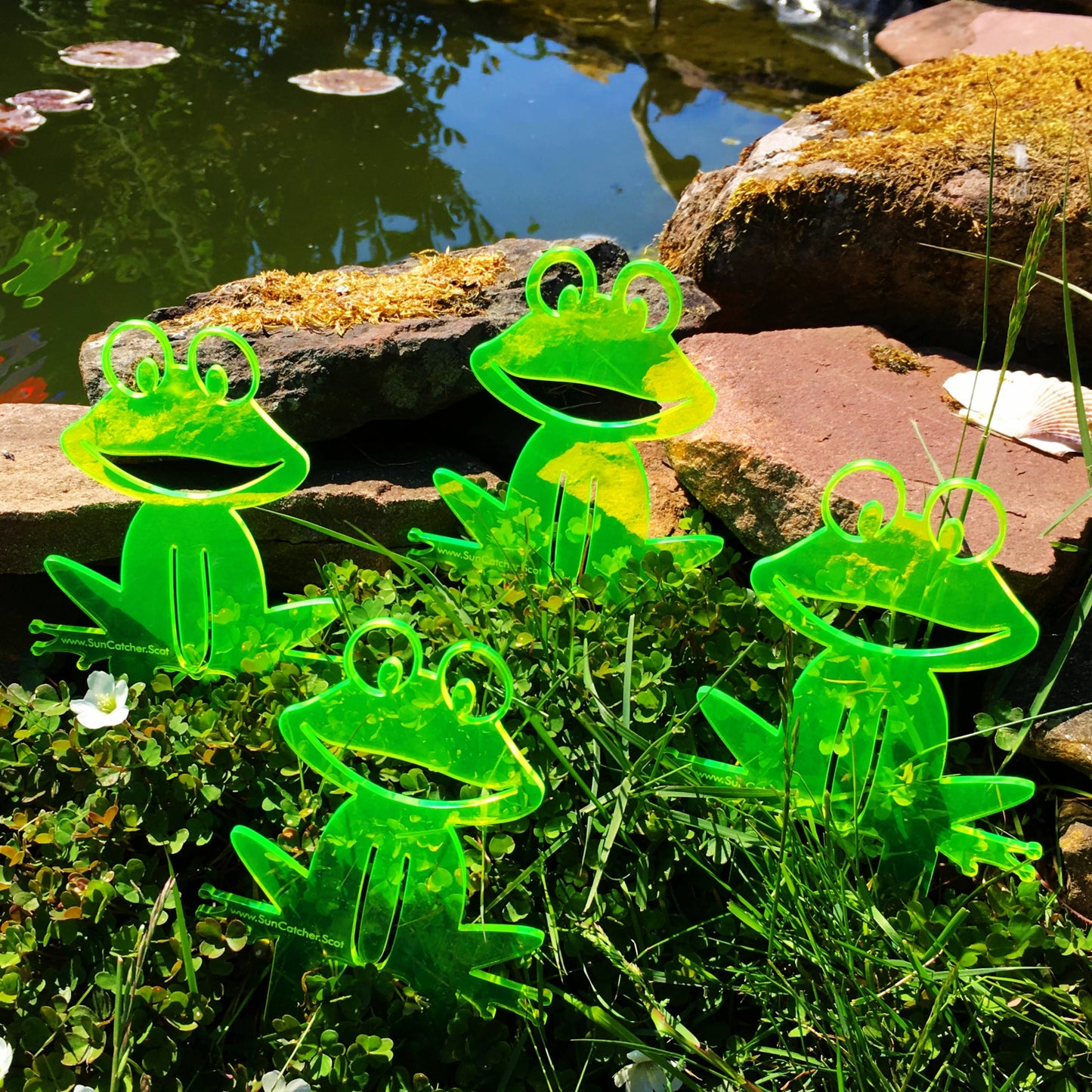 Garden Décor Ornament Stakes Set of 5 'Happy Frogs'