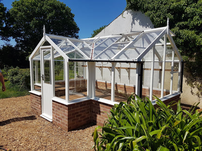 Mallard Greenhouse 8'9 x 28'3