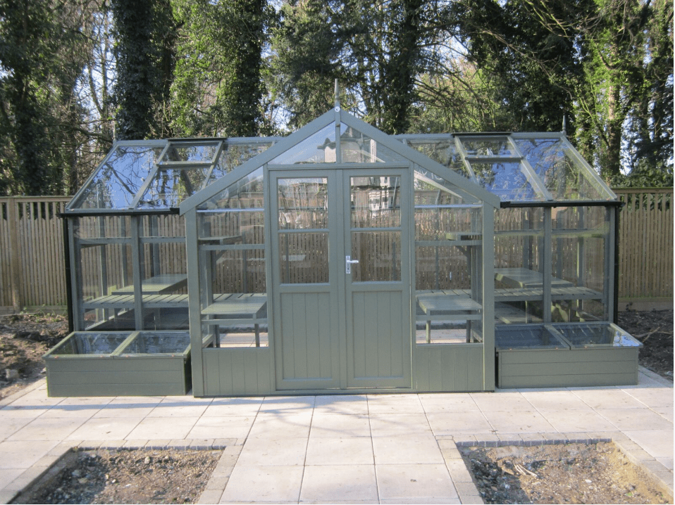 Swan Greenhouse 8'9 x 13'7