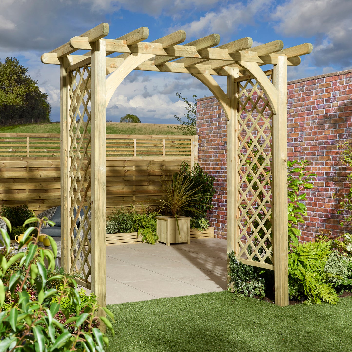 Rowlinson Cheltenham Grand Arch