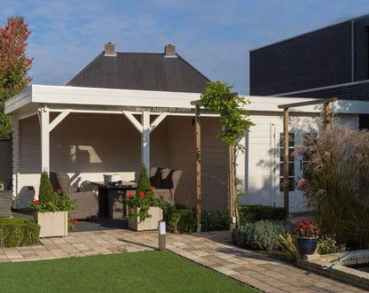 Lugarde Vera 44mm Log Cabin 3.3m x 7m