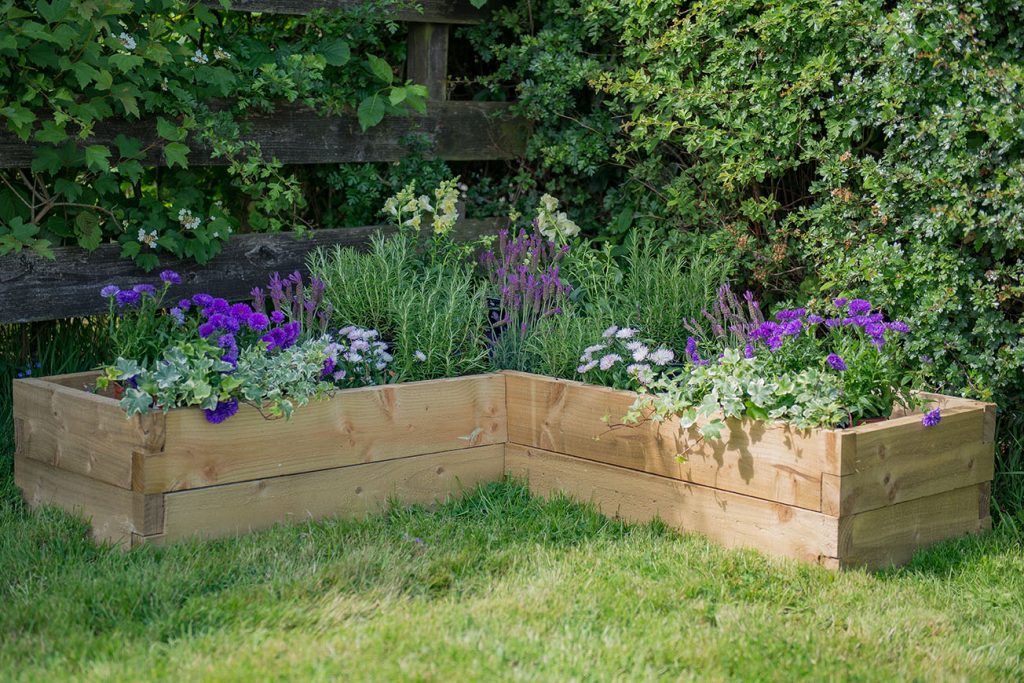 Caledonian Corner Raised Bed
