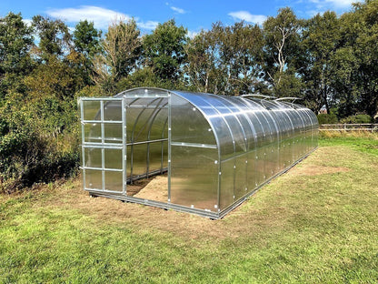 The Classic Polycarbonate Greenhouse