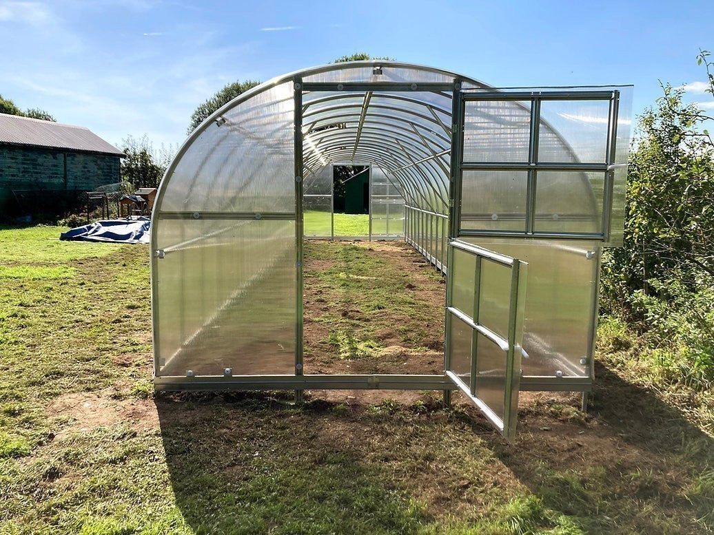 The Classic Polycarbonate Greenhouse