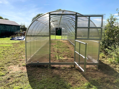 The Classic Polycarbonate Greenhouse