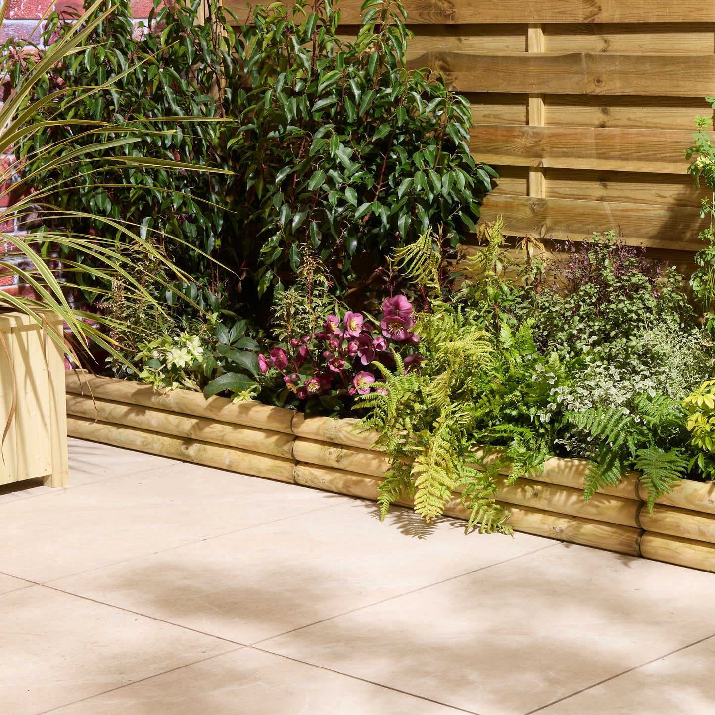 Rowlinson Horizontal Log Edging