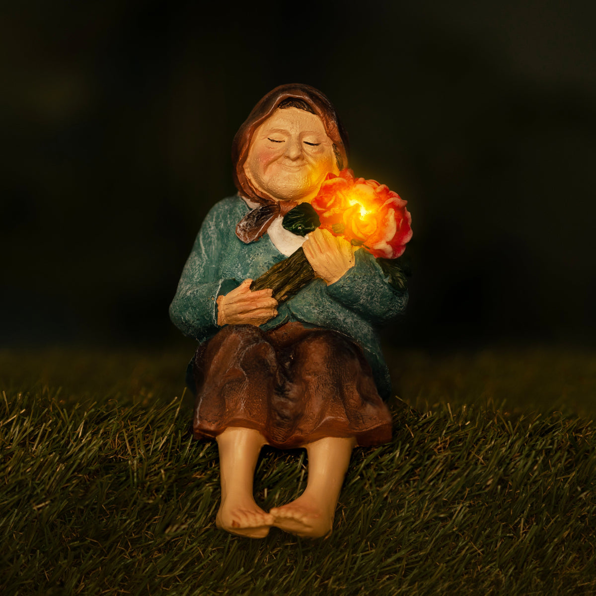 Grandmother Solar Garden Ornament – Light Up Outdoor Garden Statue