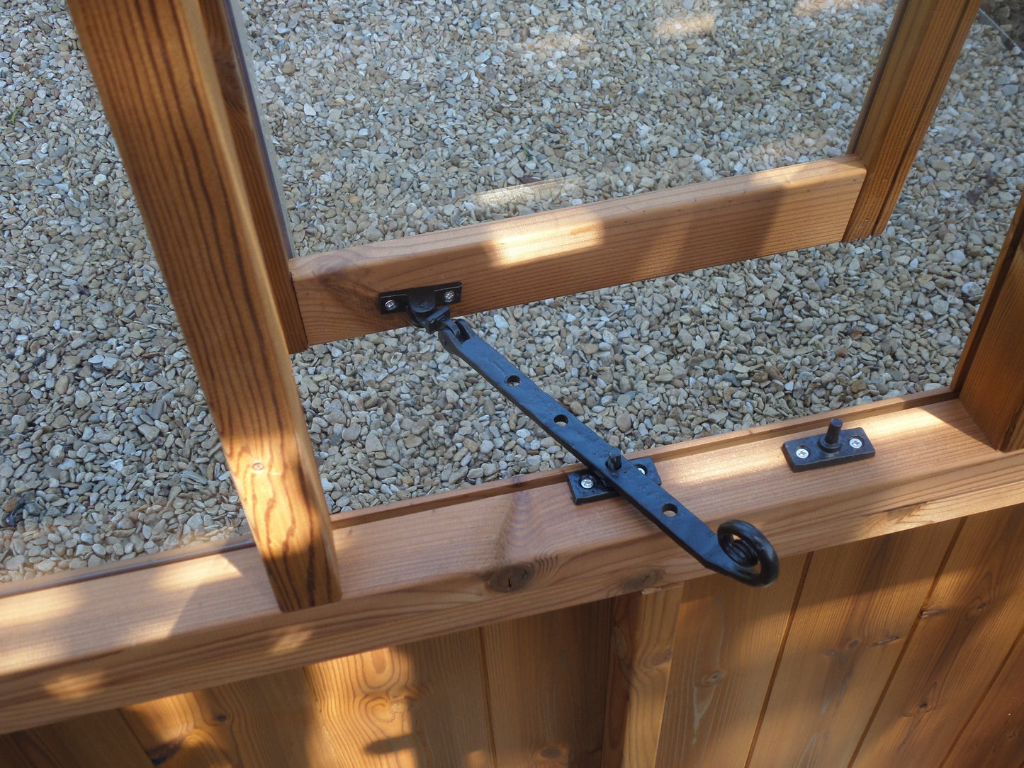 The Eagle Greenhouse 8'3 x 19'9