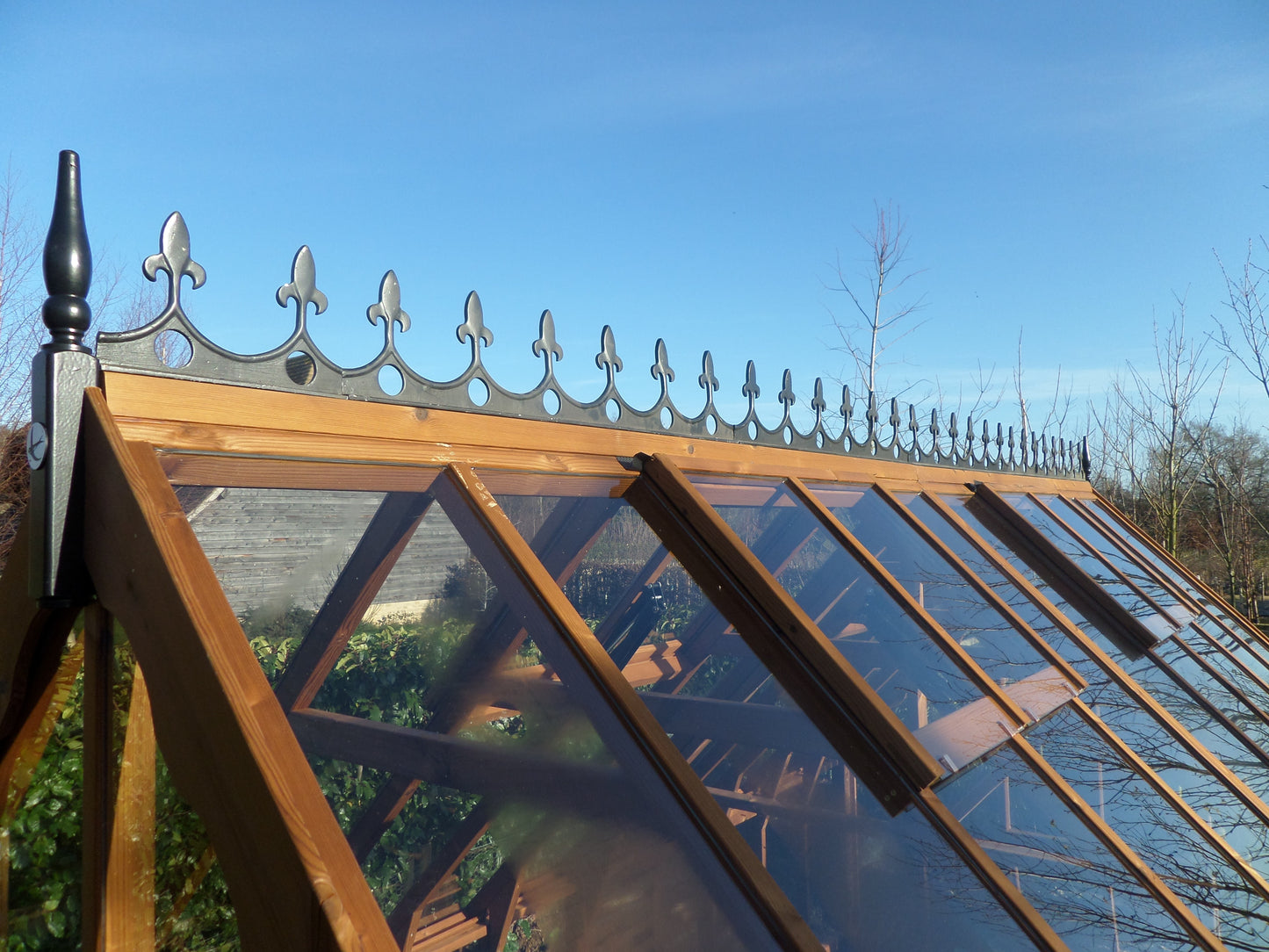 The Eagle Greenhouse 8'3 x 6'7