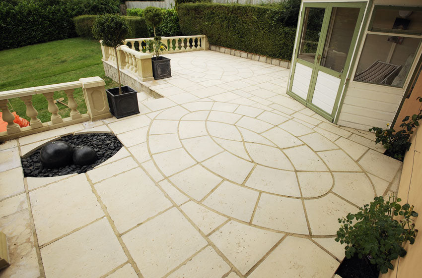 Baroque Oval Kit Limestone* (3200 x 2200mm)