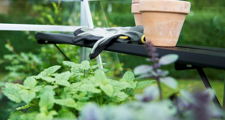 Halls Cotswold Greenhouse Accessory - 12' Integral Shelving