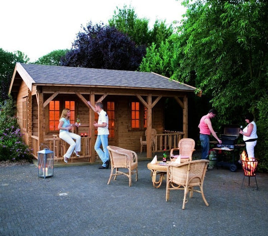 Lugarde Dubia Cabin and veranda 5mx5.5m including Floor