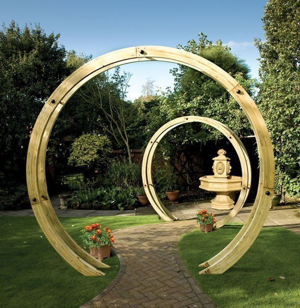 Free Standing Flower Circle