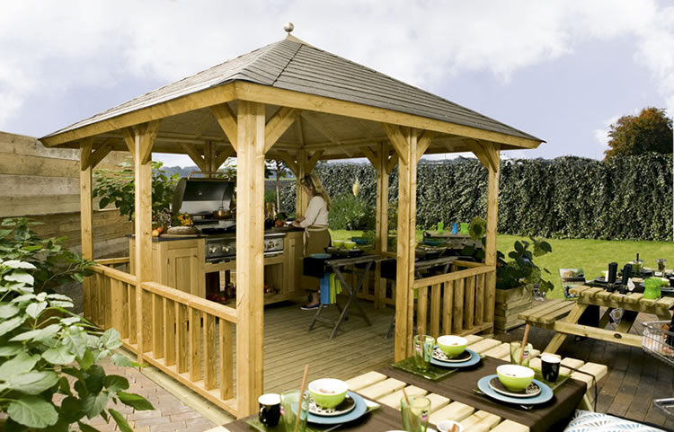Lugarde Free Standing Gazebo 3.0x3.0m