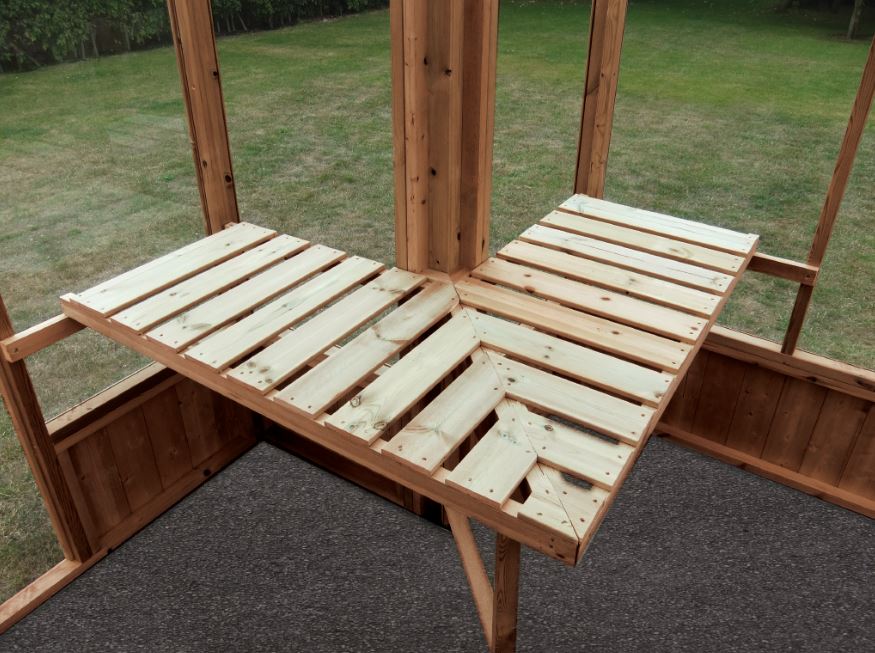 Swan Greenhouse 8'9 x 26'2