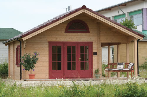 70mm Leisure Log Cabin with extensive accomodation 4.3mx5.6m