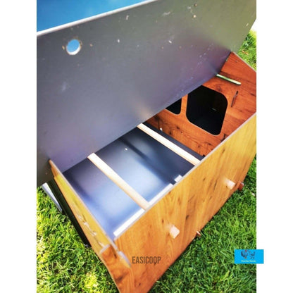 Easicoop Chalet L - HPL Chicken coop up to 7-9 medium Birds