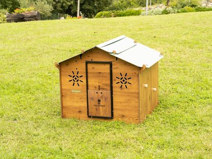 Easicoop Chalet L - HPL Chicken coop up to 7-9 medium Birds