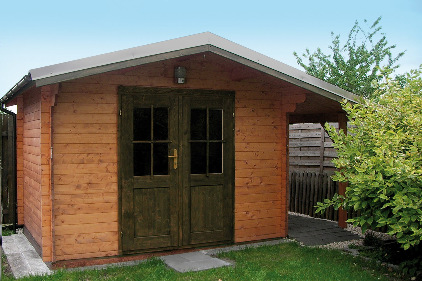 Zuluna Apex Log Cabin - 28mm 3x2.4m