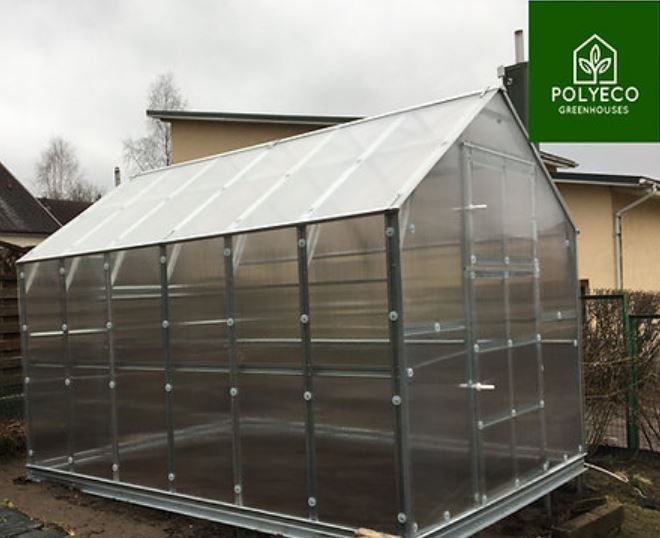 The House Polycarbonate Greenhouse