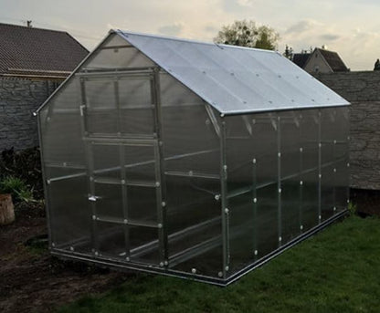 The House Polycarbonate Greenhouse