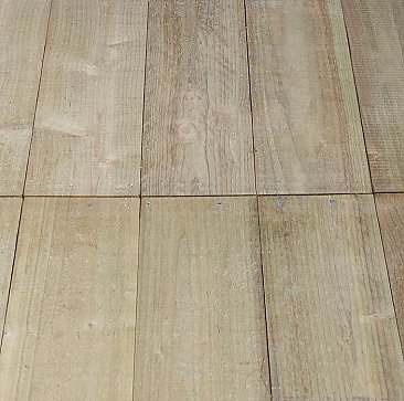 Solid timber boarded floor