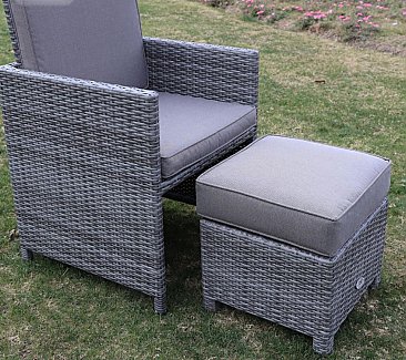 Cuba - 4 Seat Cube Set with Square Table (Light Grey)
