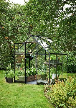 Halls Qube Black Greenhouse